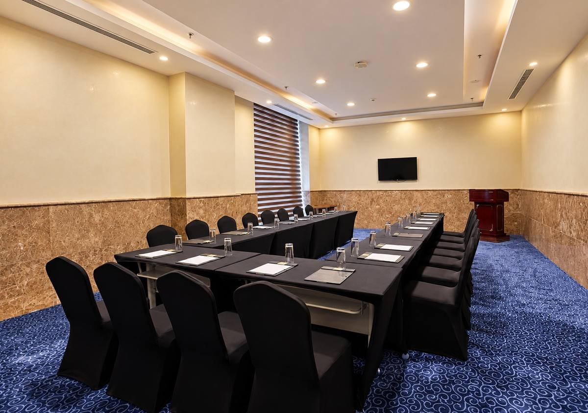 Meeting room — U-shape layout